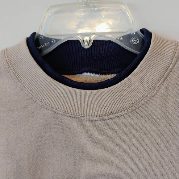 Woman's Vintage L Beige Sweatshirt with Embroidered Design - Picture 3 of 14